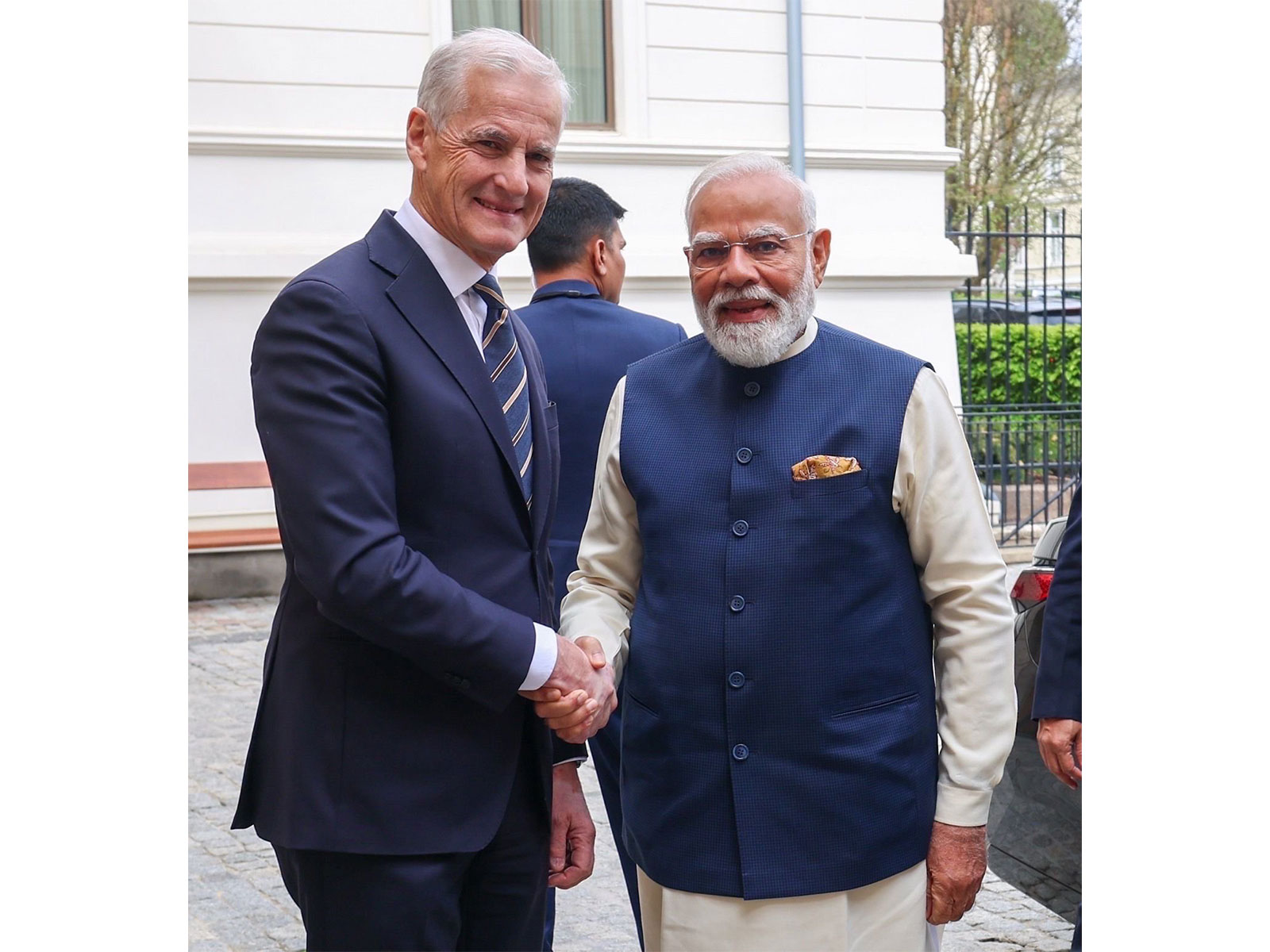 PM Narendra Modi and Norwegian Prime Minister Jonas Gahr Støre (File Photo/X/@narendramodi)