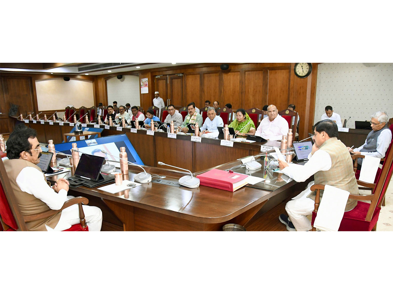 MP CM Mohan Yadav is chairing the cabinet meeting (Photo/DPR)