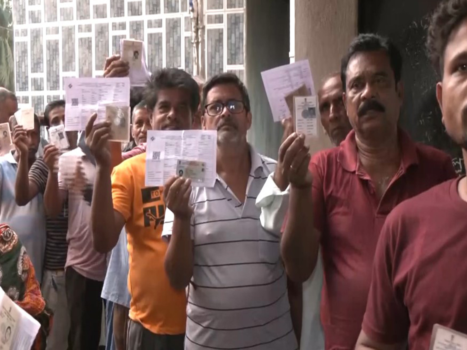 Voters queue up from Falta Legislative Assembly (Photo/ANI)