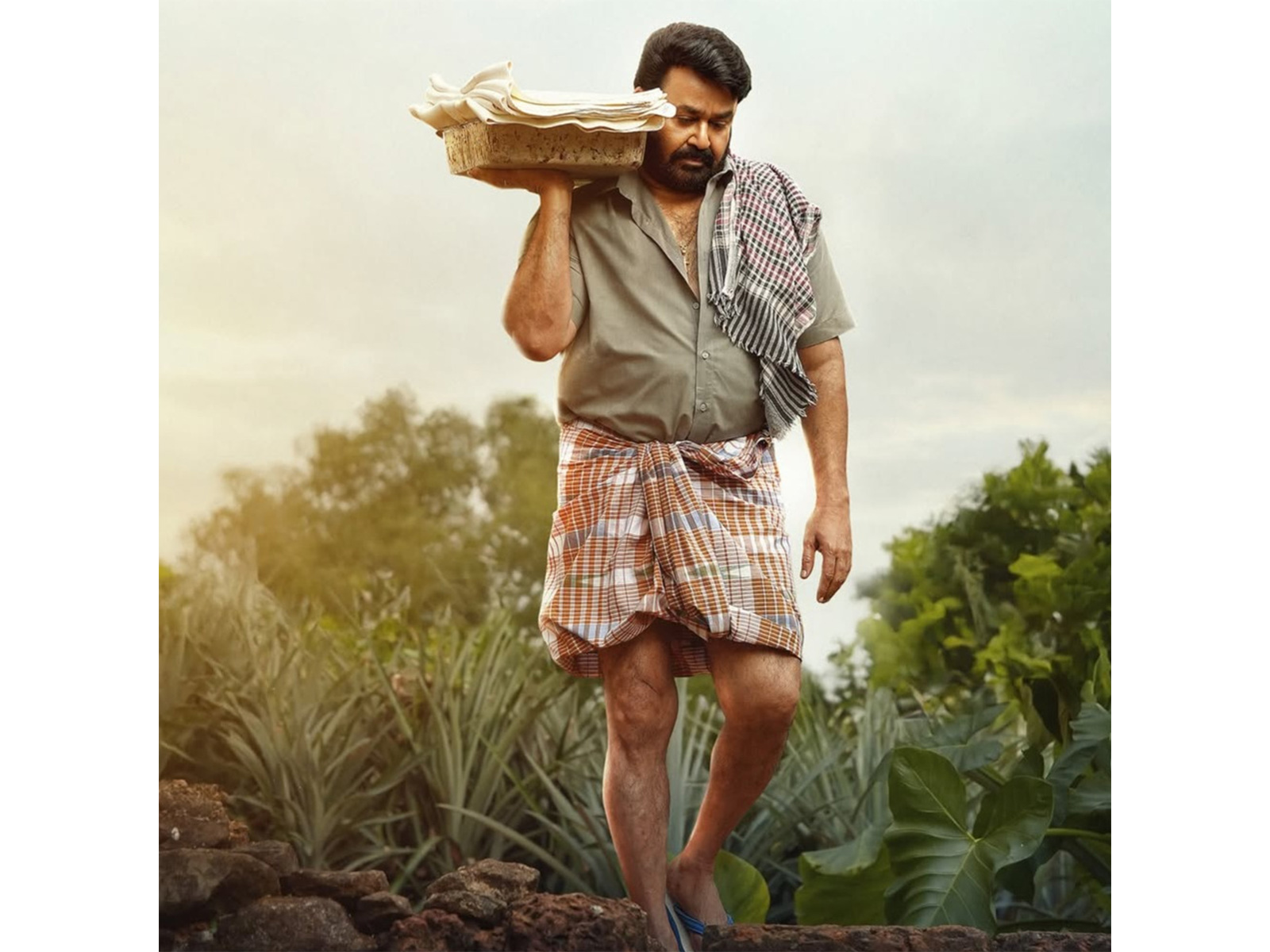 Mohanlal in 'Drishyam' poster (Photo/Instagram@penmovies)