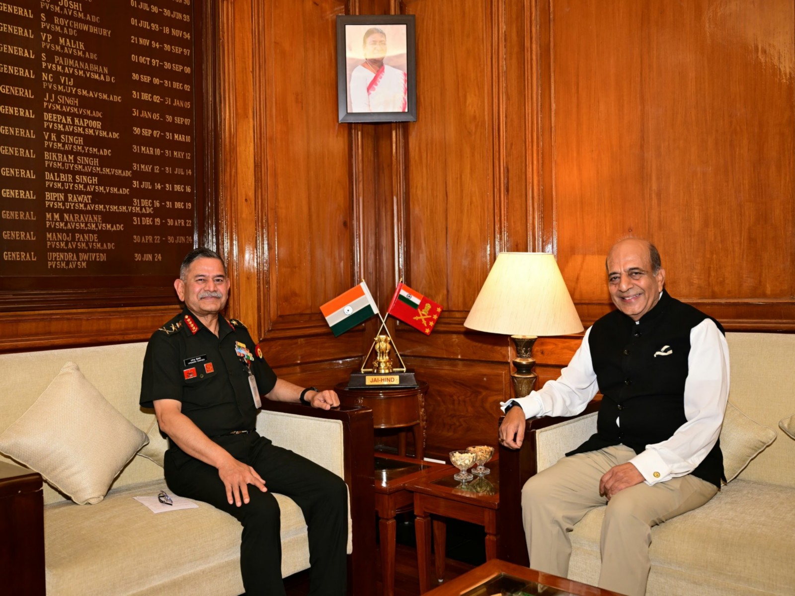 Chief of Army Staff General Upendra Dwivedi with Dinesh Trivedi, High Commissioner-Designate of India to Bangladesh (Photo: x/@adgpi)