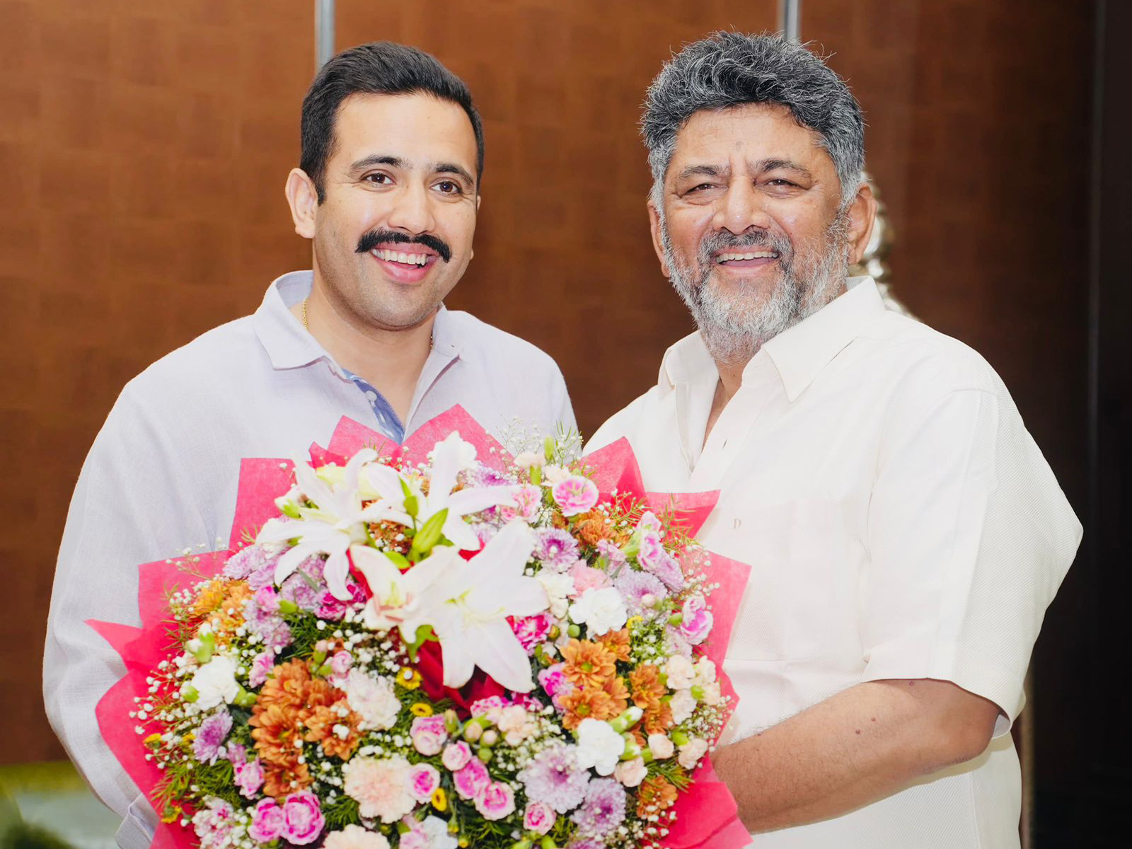 PWD Minister Vikramaditya Singh and Deputy CM of Karnataka DK Shivakumar (Photo/ANI)