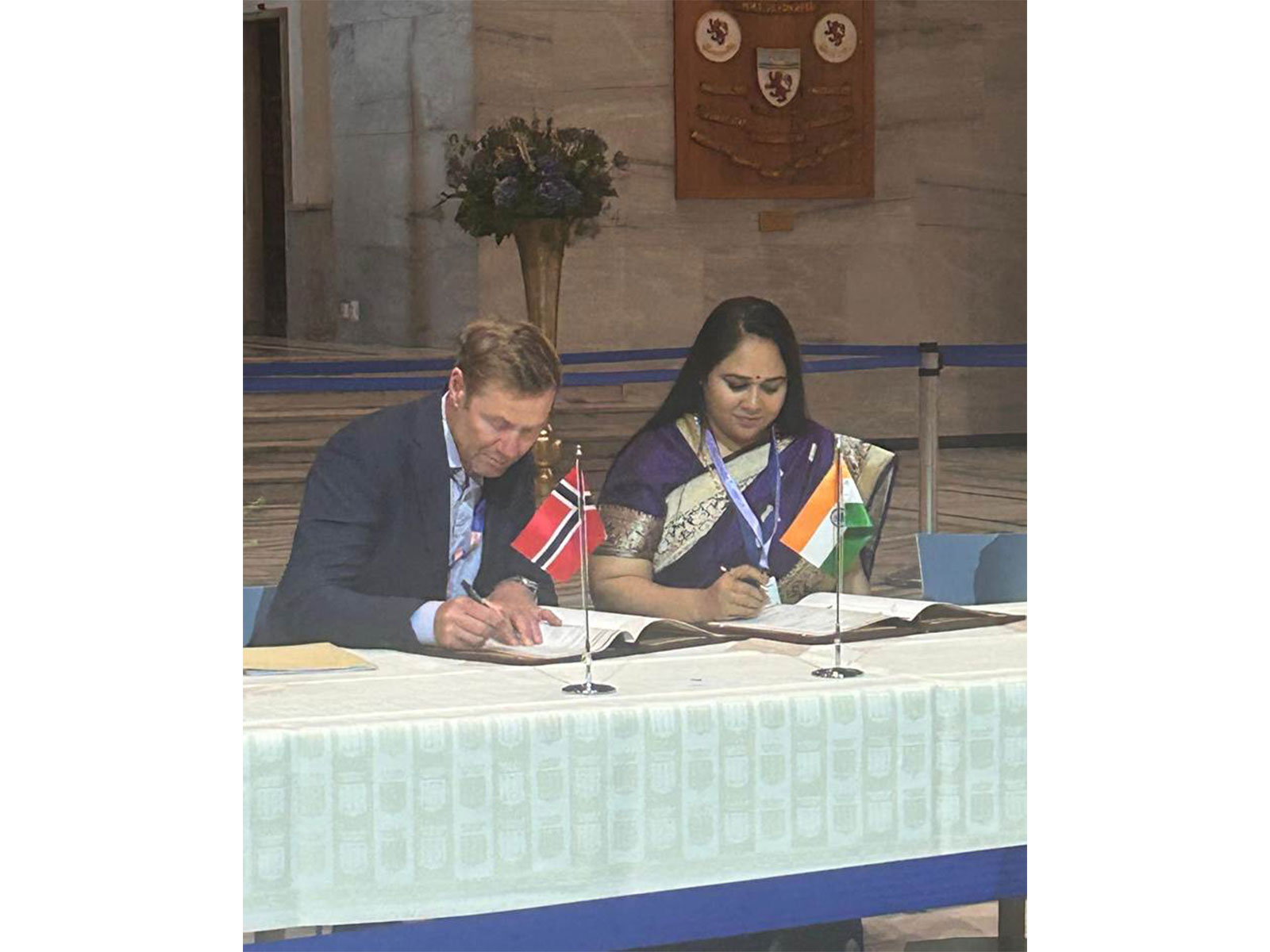 NHAI signs MoU with Norwegian institute (Photo/PIB)