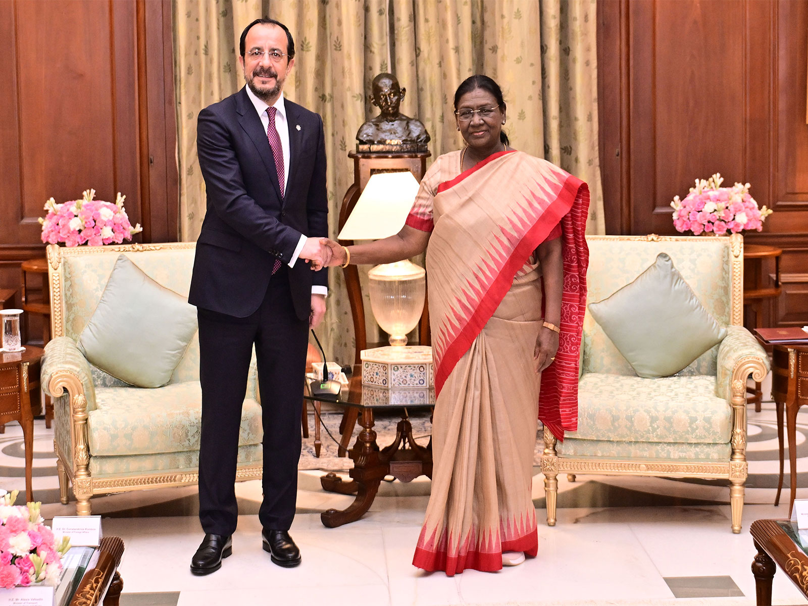 President Droupadi Murmu with Cypriot counterpart Nikos Christodoulides (Photo/PIB)
