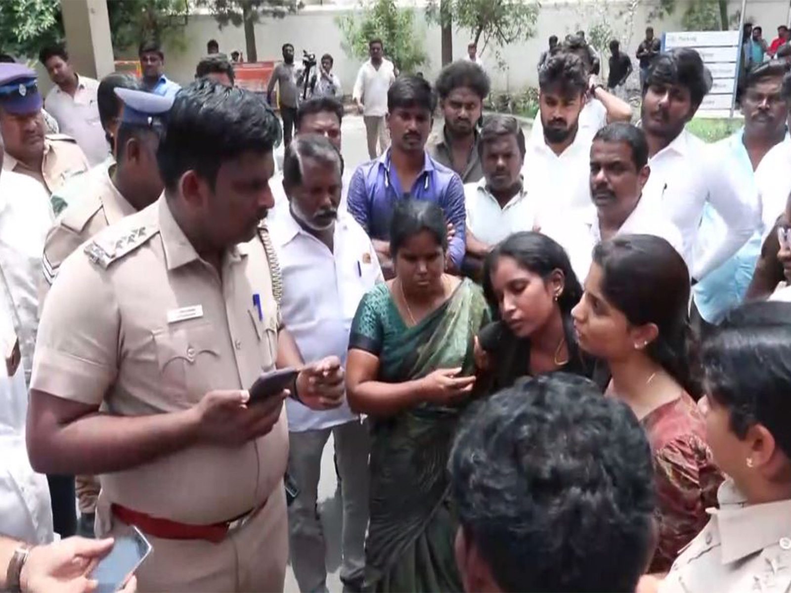 People hold protest and demands justice (Photo/ANI)