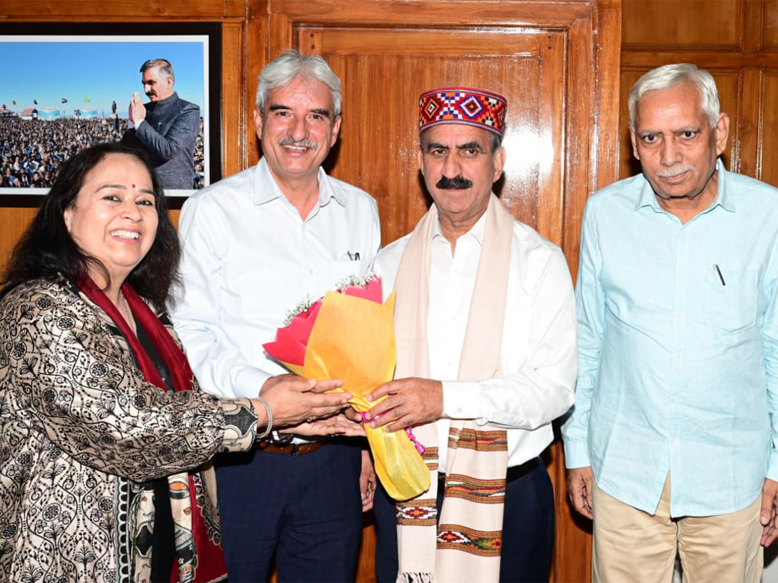 Himachal CM releases Bazaar novel authored by Niranjan Dev Sharma (Photo/Himachal CMO) 