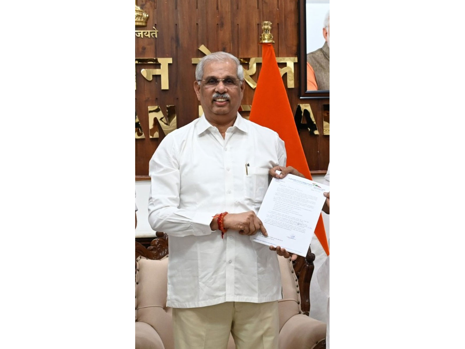 Kerala Governor Vishwanath Arlekar reduces official convoy strength to save fuel (Photo/X/@KeralaGovernor)