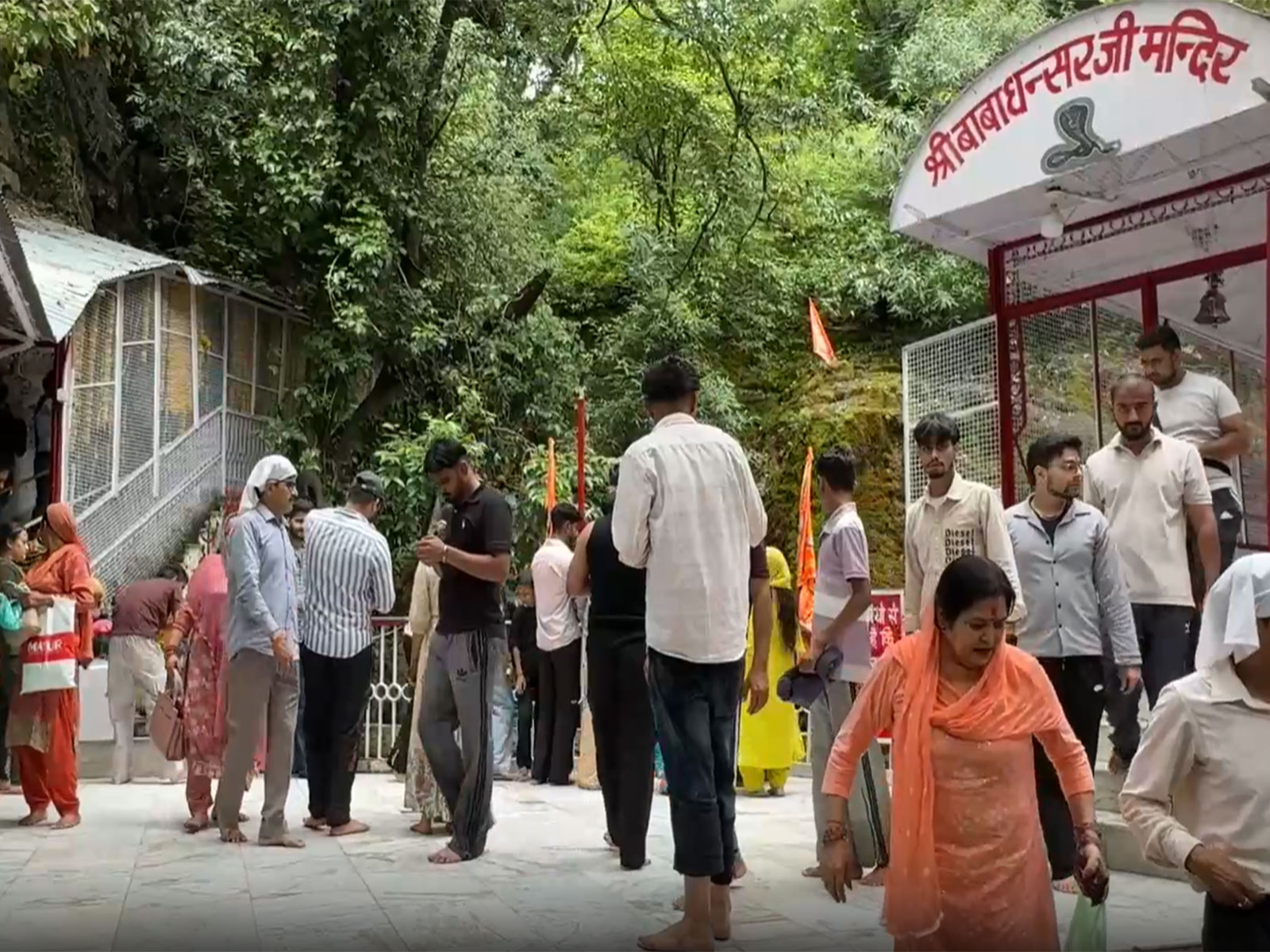 Devotees at J-K's Baba Dhansar shrine (Photo/ANI)