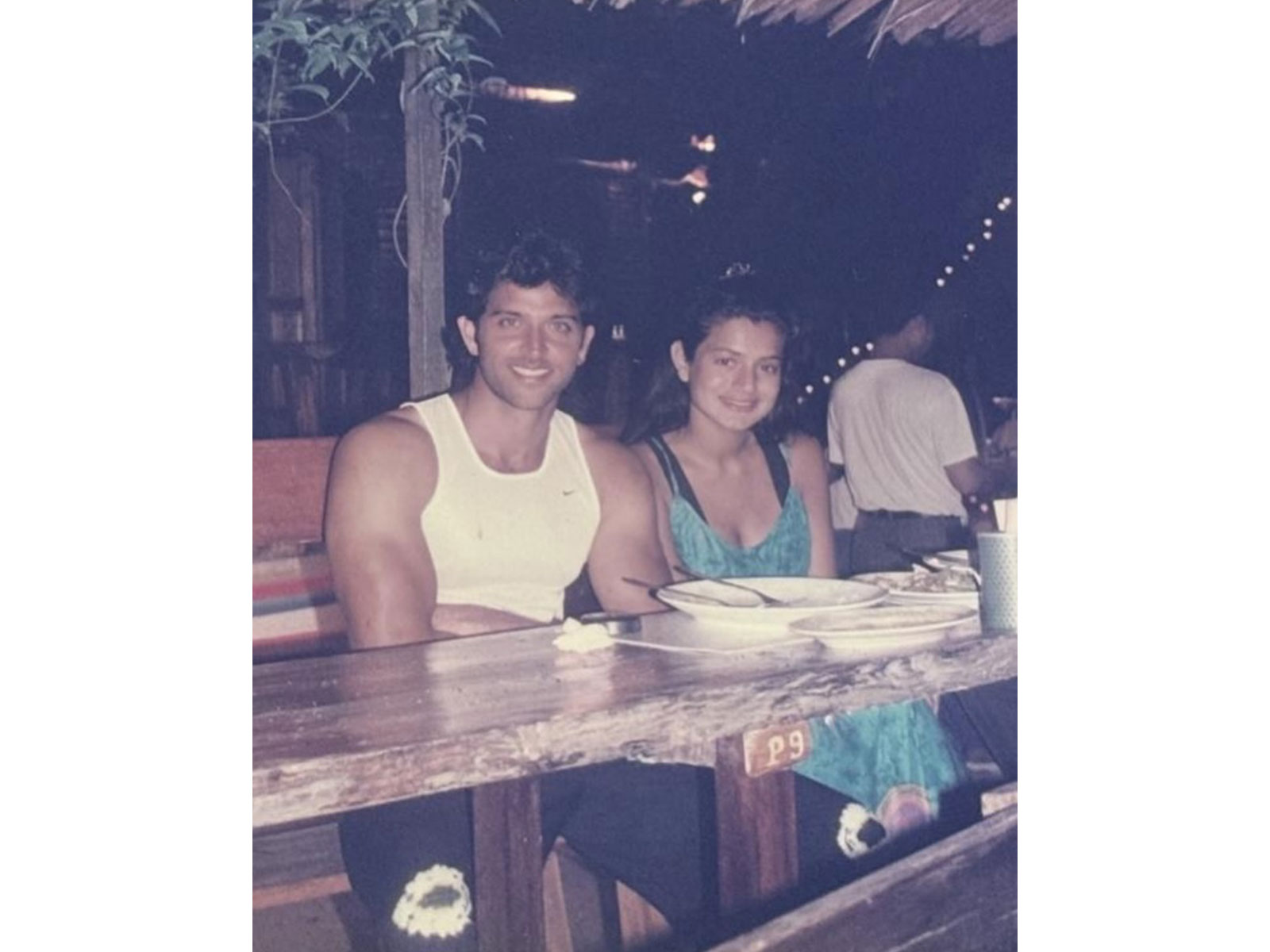 Ameesha Patel, Hrithik Roshan on 'Kaho Naa Pyaar Hai' sets (Photo/Instagram@ameeshapatel9)