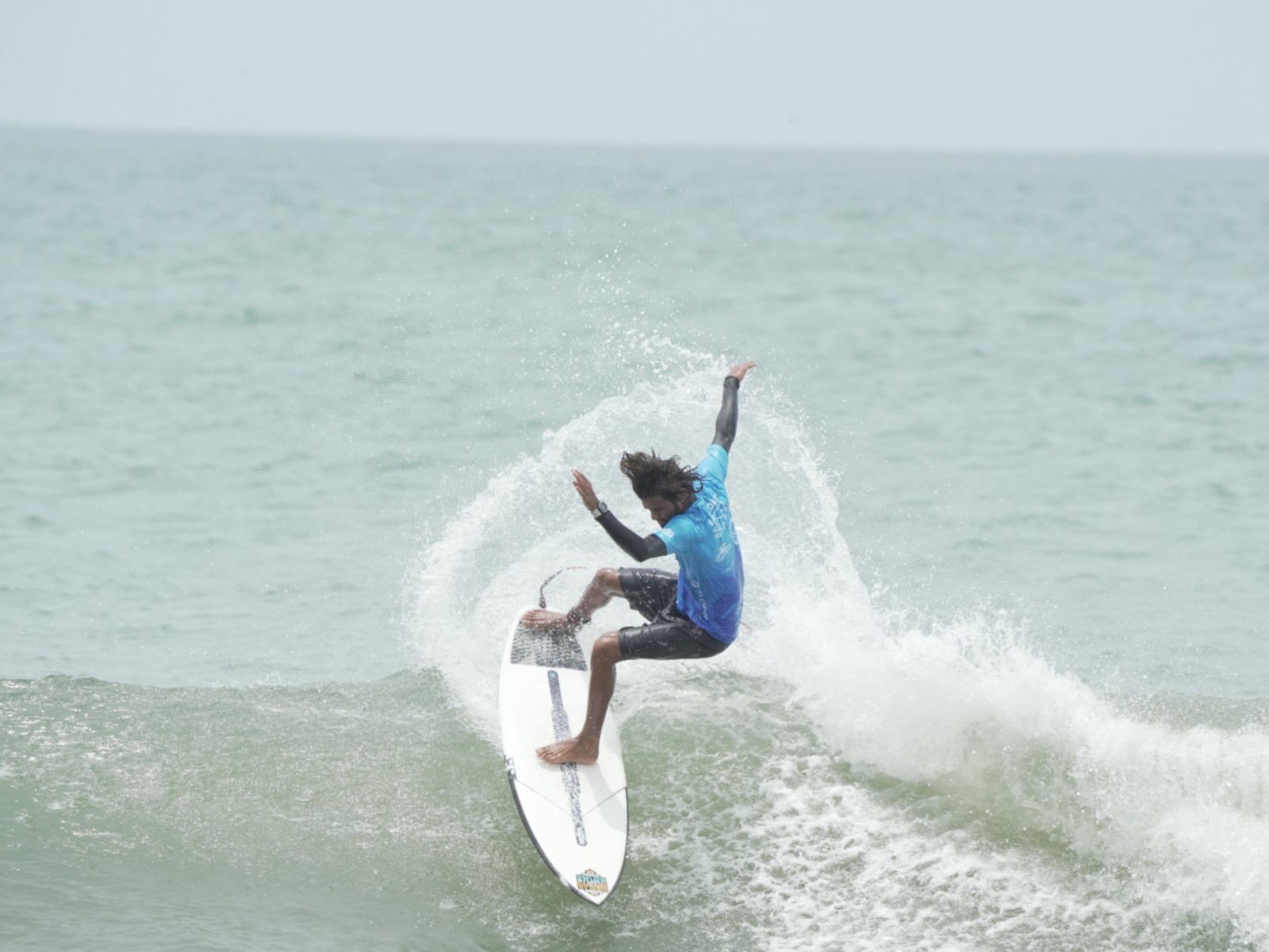 Indian surfer Ramesh Budihal (Image: SFI media)
