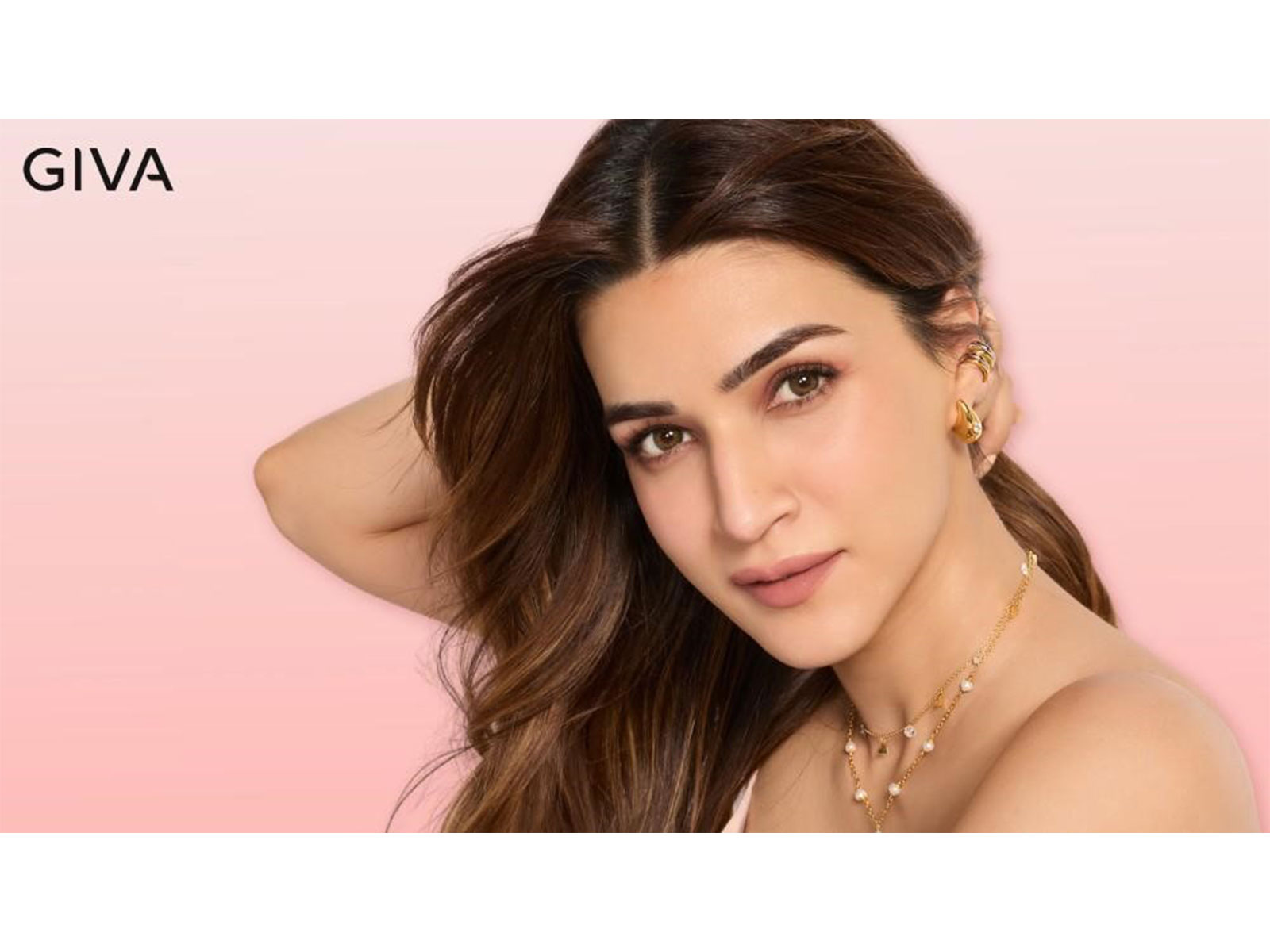 National Award-winning actor and entrepreneur Kriti Sanon joins GIVA as both Brand Ambassador and Strategic Investor (Photo/GIVA)