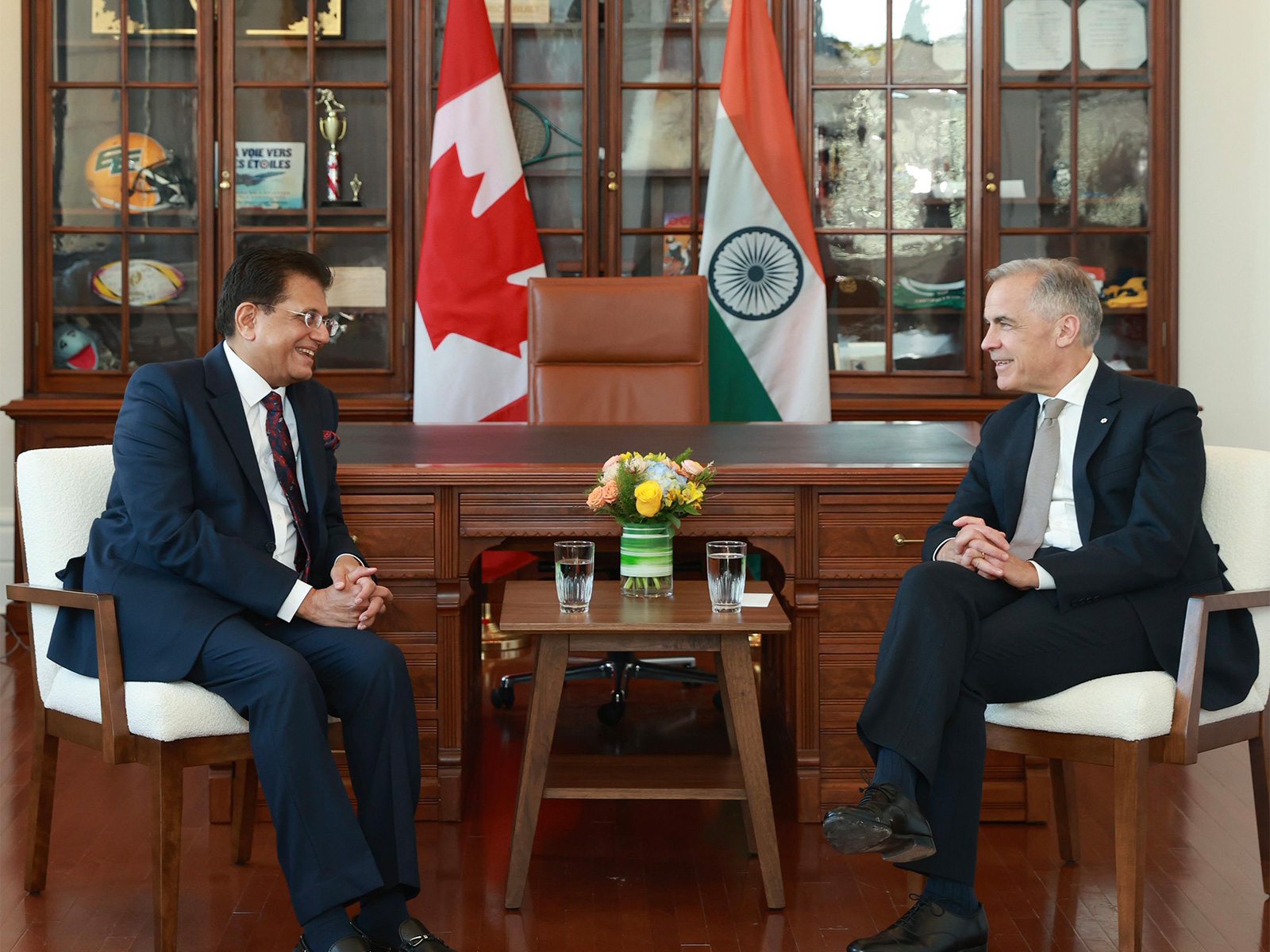  Union Commerce and Industry Minister Piyush Goyal with Canadian Prime Minister Mark Carney (Photo/X/@PiyushGoyal)