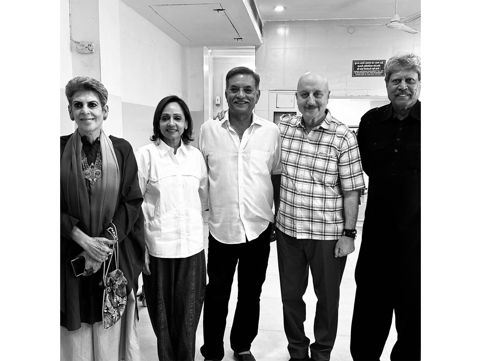 Anupam Kher with Kapil Dev, Romi, Madan Lal, and Annu (Photo/Instagram/@anupampkher)