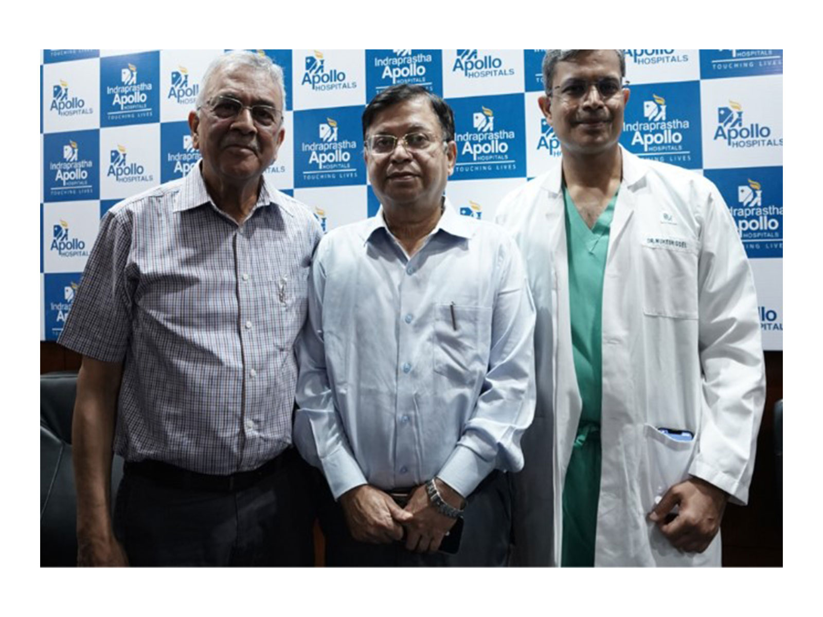 Celebrating a milestone in lung transplant care at Indraprastha Apollo Hospital, New Delhi, as the patient marks one year of successful recovery, led by Lt Gen (Dr) Bipin Puri, Dr. Avdhesh Bansal and Dr. Mukesh Goel (L-R) (Photo/Apollo Hospital) 