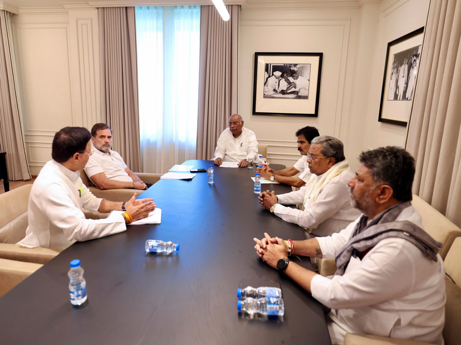 Congress leader Rahul Gandhi with Congress President and other Ministers (File Photo/ANI)