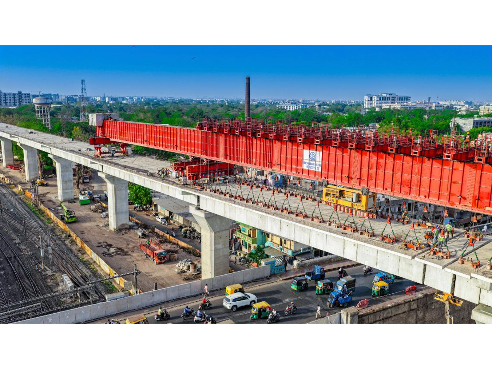 Segmental bridge completed over Kalupur flyover in Amdavad for Mumbai-Ahmedabad bullet train project (Photo/Gujarat CMO)