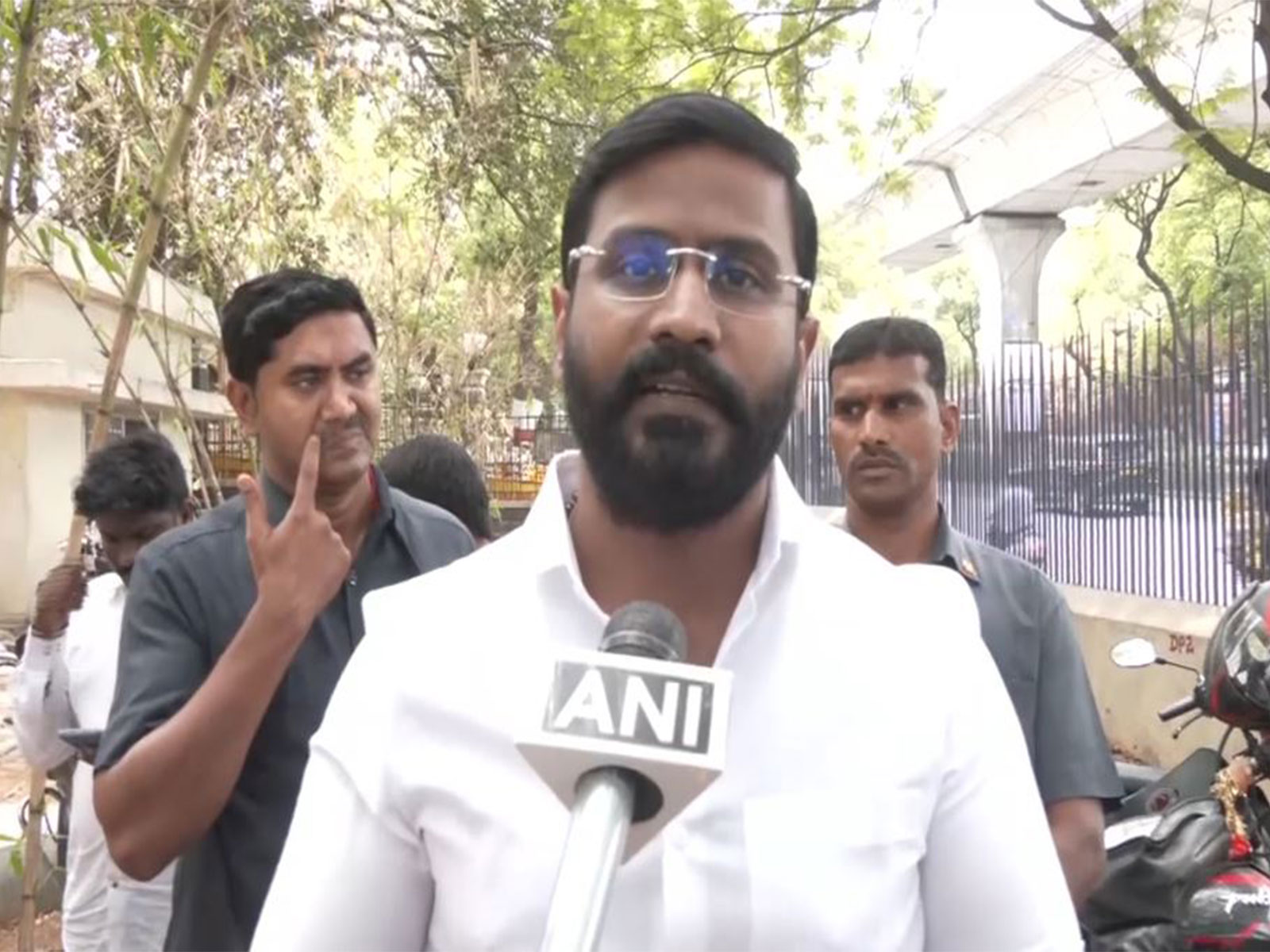 Senior Congress leaders Balmoor Venkat (Photo/ANI)