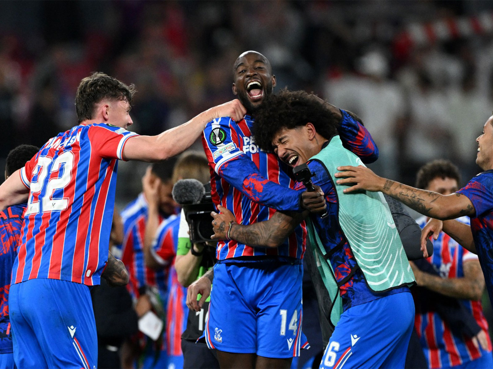 Crystal Palace's Jean-Philippe Mateta celebrates with teammates after winning. (Photo: Reuters)