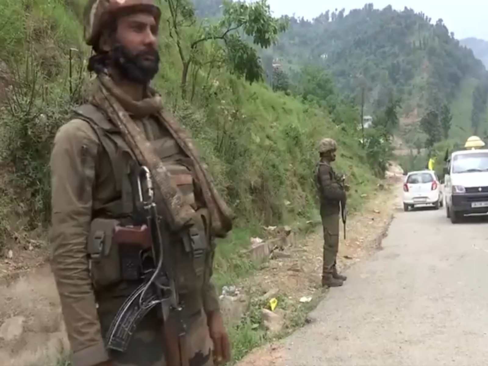 Cordon and search operation in areas of Gambhir Mughlan and Dorimal in the Manjakote sector of Rajouri district (Photo/ANI)