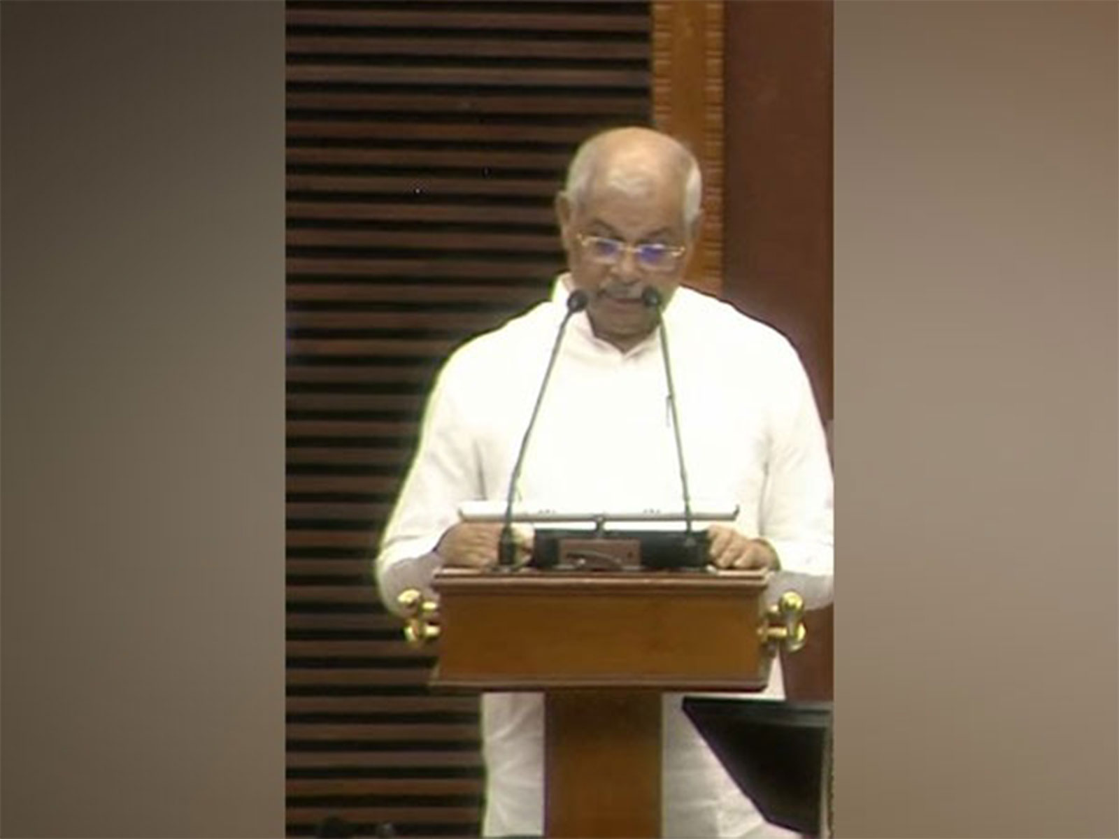 Keralam Governor Rajendra Vishwanath Arlekar (Photo/Sabha TV)