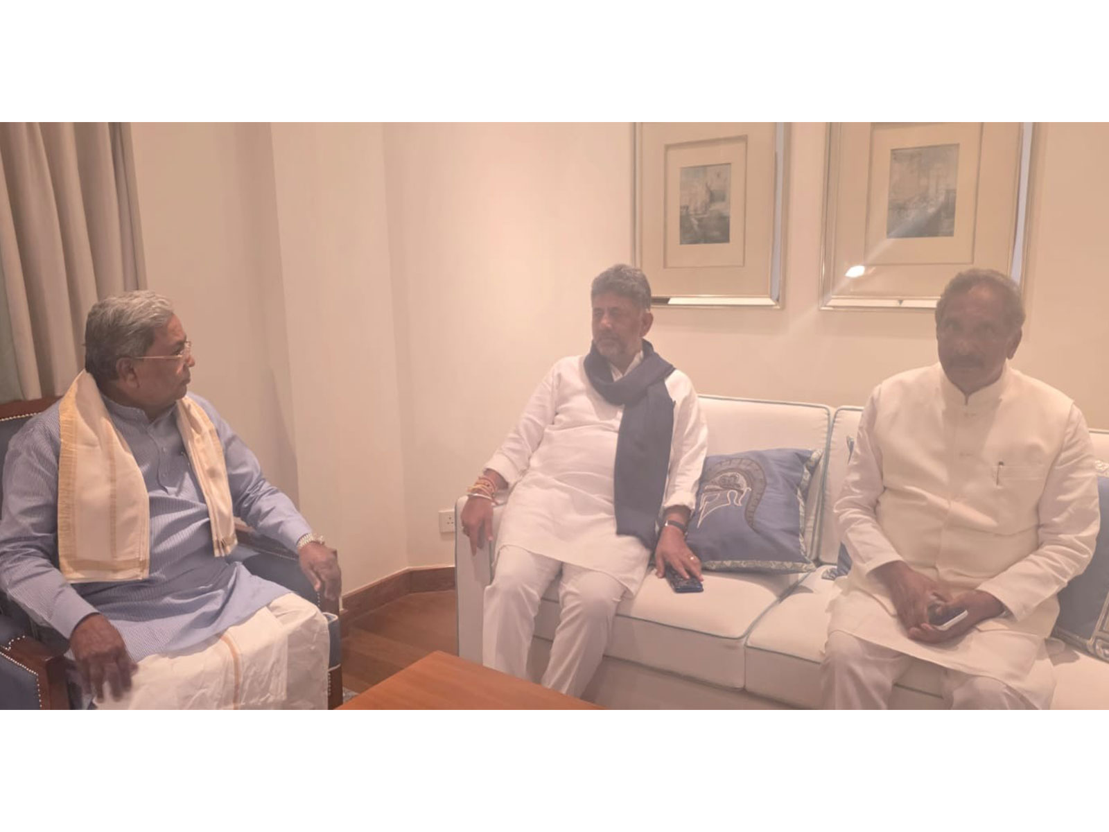 Siddaramaiah-DK Shivakumar hold meeting in New Delhi (Photo/CMO)