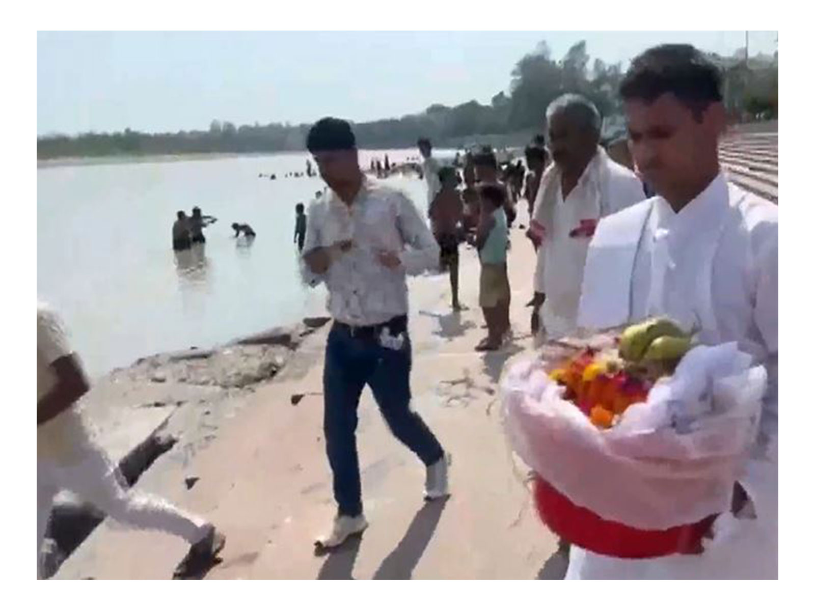 The family of Twisha Sharma at Triveni Ghat in Rishikesh  (Photo/ANI)