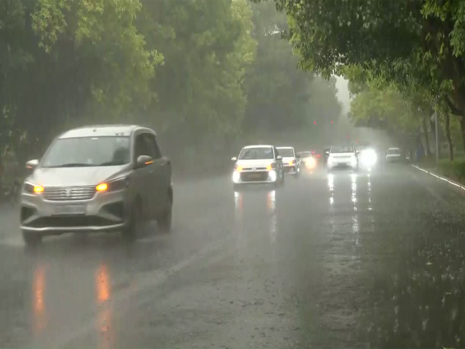 Visuals from Firoz Shah Road, Delhi (Photo/ANI)