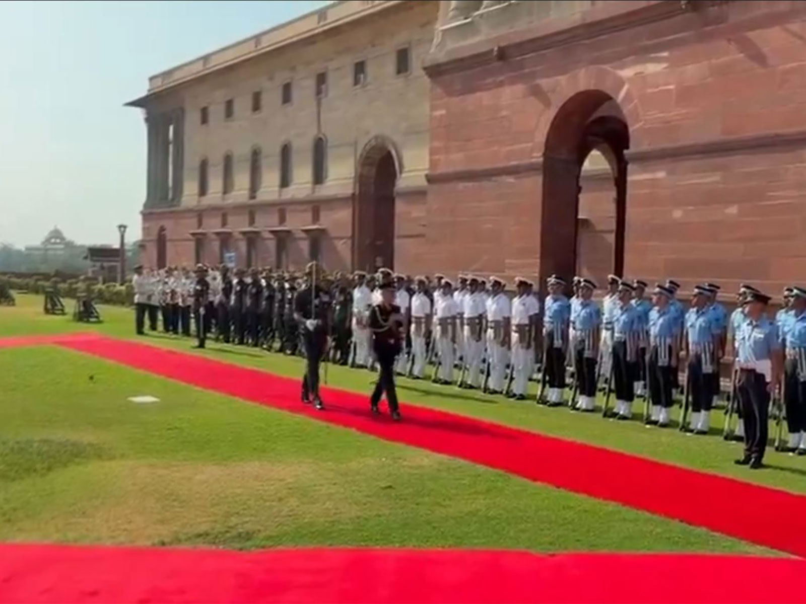 CDS General NS Raja Subramani receives Guard of Honour (Photo/ANI)