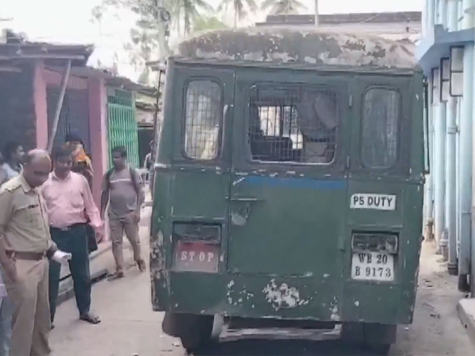 West Bengal Police produce 5 accused before court over attack on Abhishek Banerjee (Photo/ANI)