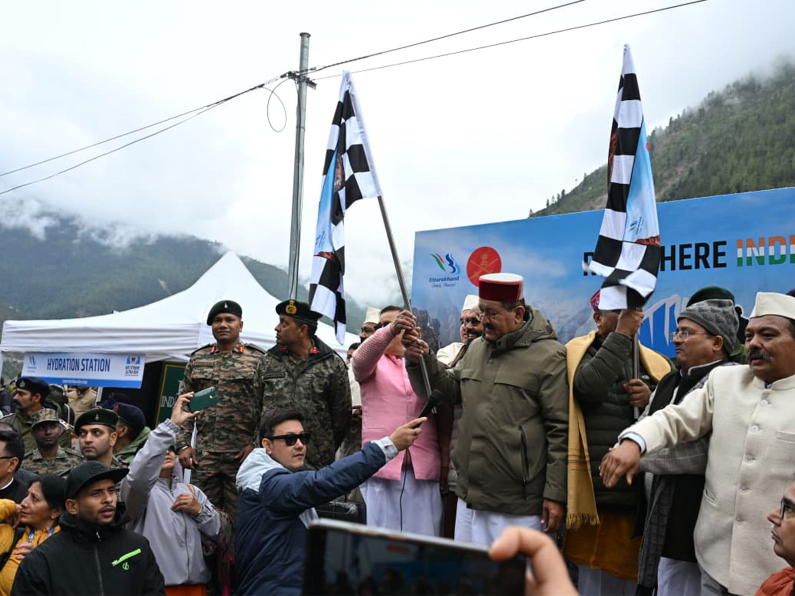 Niti Extreme Ultra run kicks off in Chamoli's border valley (Photo/ANI)