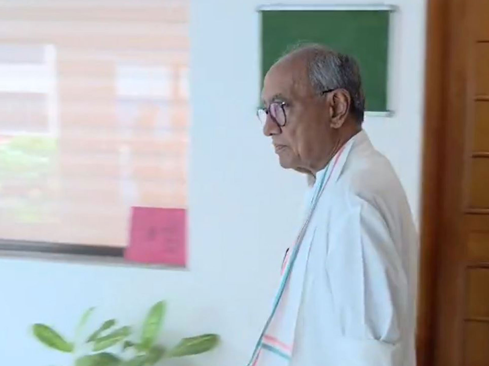 Congress MP Digvijaya Singh who chaired the meeting at the Parliament House Annexe (Photo/ANI)