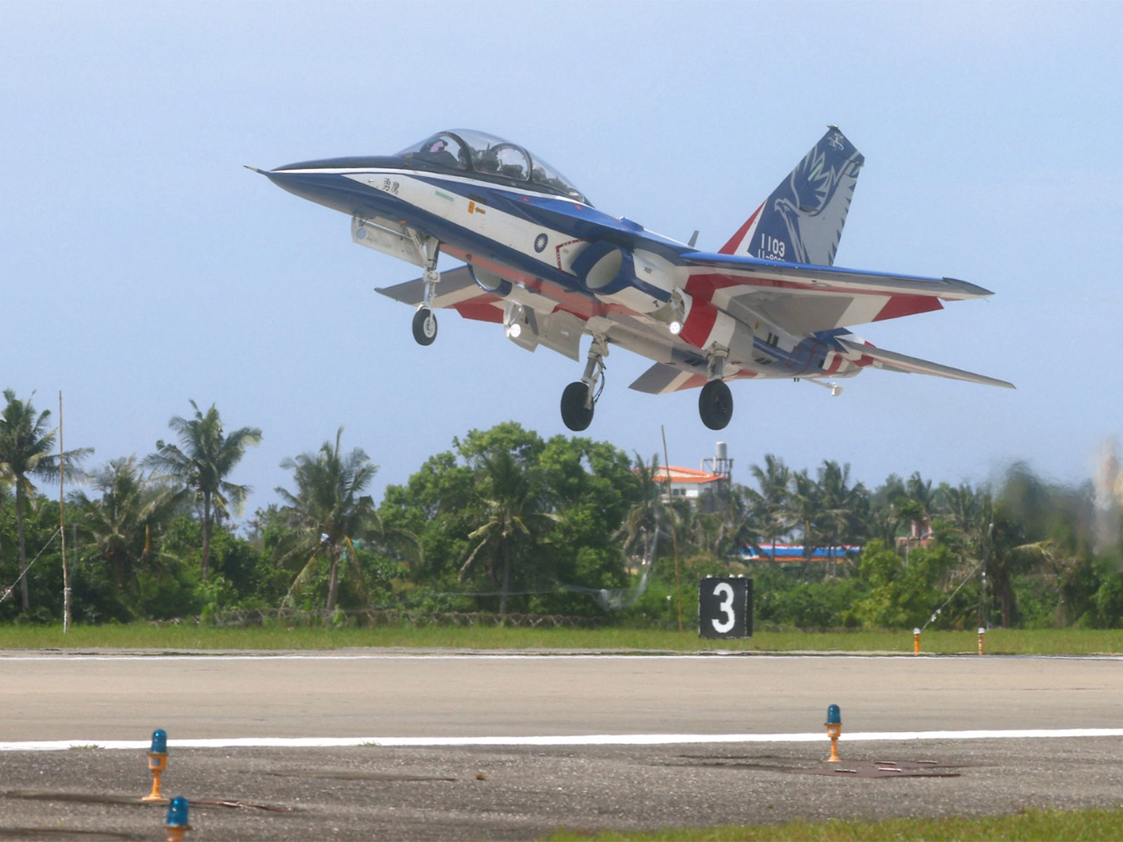 Taiwan's new Advanced Jet Trainer aircraft takes off at an air force base, in Taitung, Taiwan on July 6, 2022. (File Photo/Reuters)