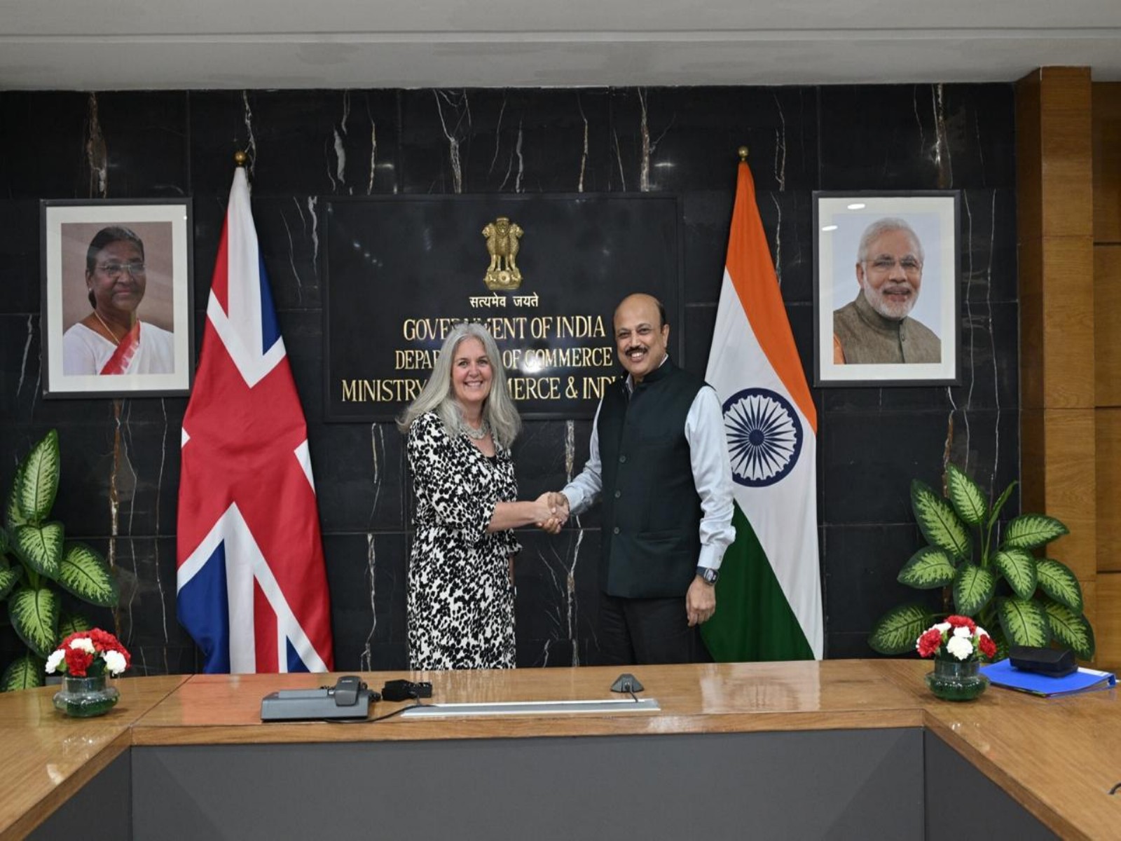 Commerce Secretary Rajesh Agrawal with UK Permanent Secretary Amanda Brooks (Photo: X@RajeshAgrawal94)