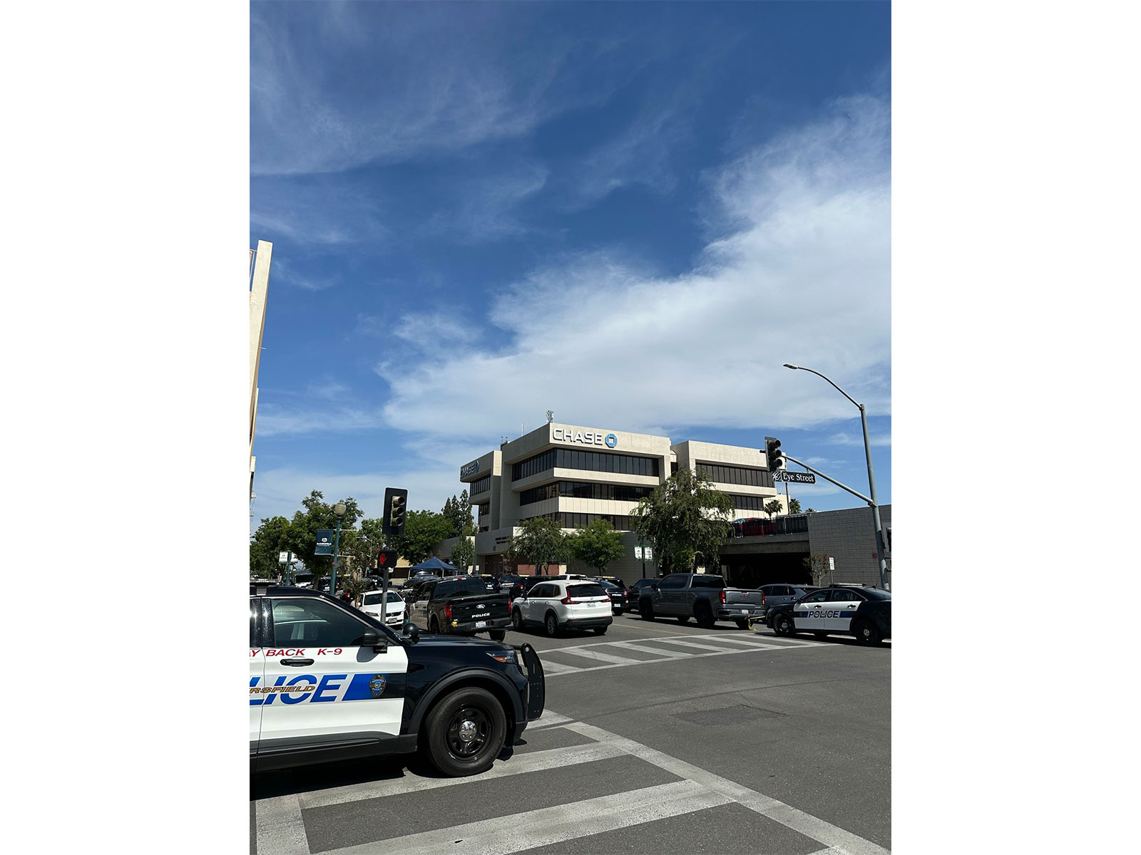   Bakersfield Police present on scene at the Chase Bank Building (Photo/X@bakersfieldpd)