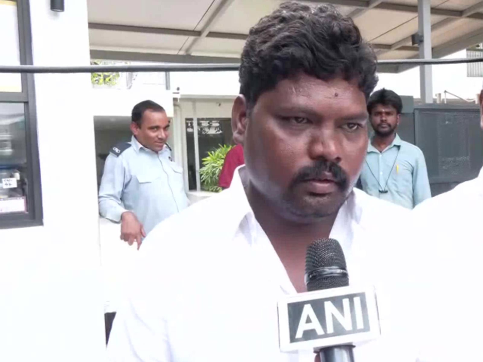 Ramesh, a fan of Karnataka CM designate DK Shivakumar (Photo/ANI)