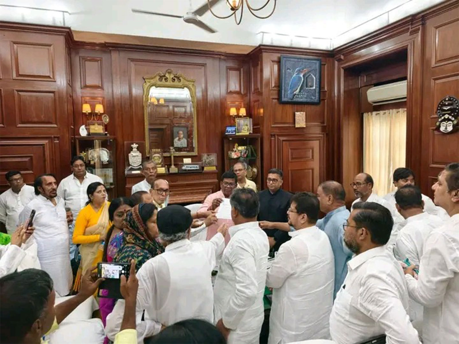 TMC MLAs reject party supremo Mamata Banerjee's LoP choice (Photo/ANI)