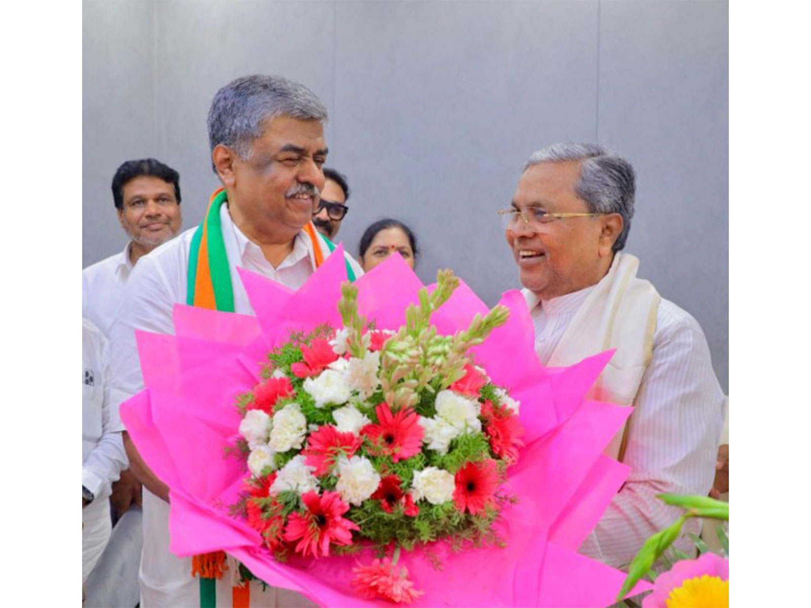 BK Hariprasad and former Karnataka CM Siddaramaiah (Photo/@siddaramaiah)