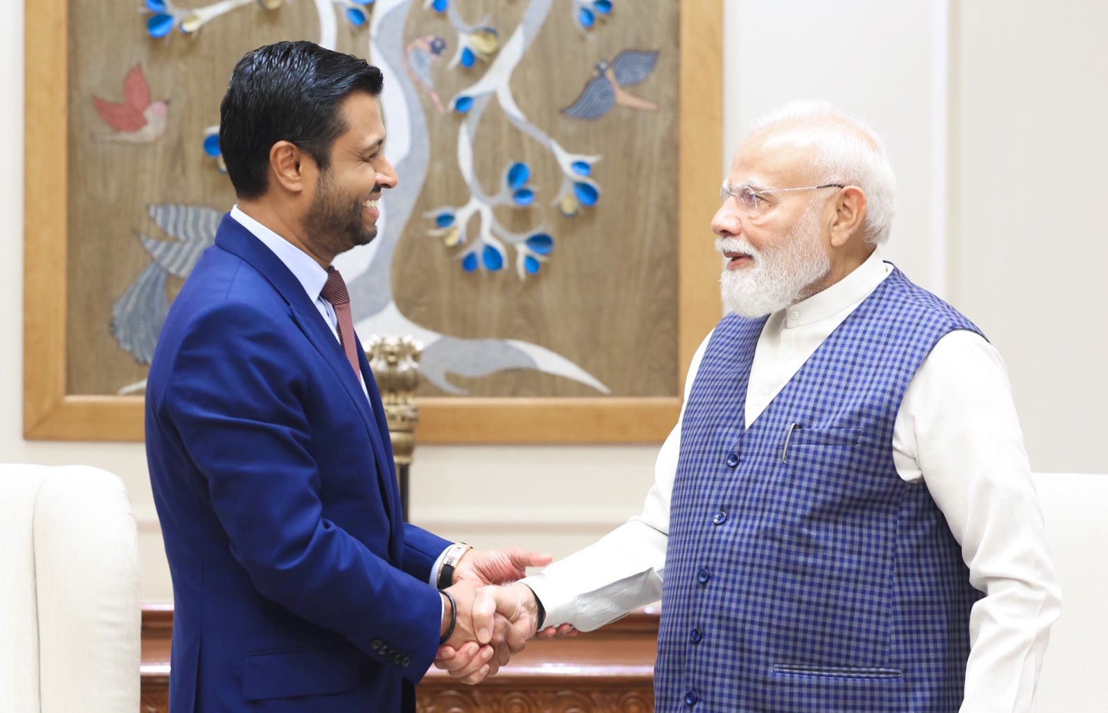 PM Narendra Modi with Robin Khuda, AirTrunk Founder and CEO (Photo/@narendramodi)