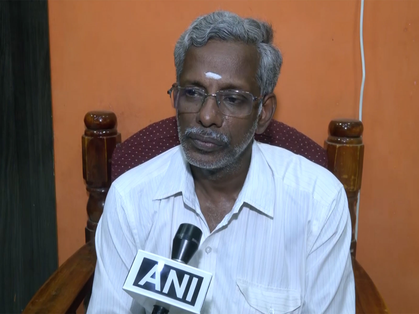 R Praggnanandhaa's father Rameshbabu (Photo: ANI)