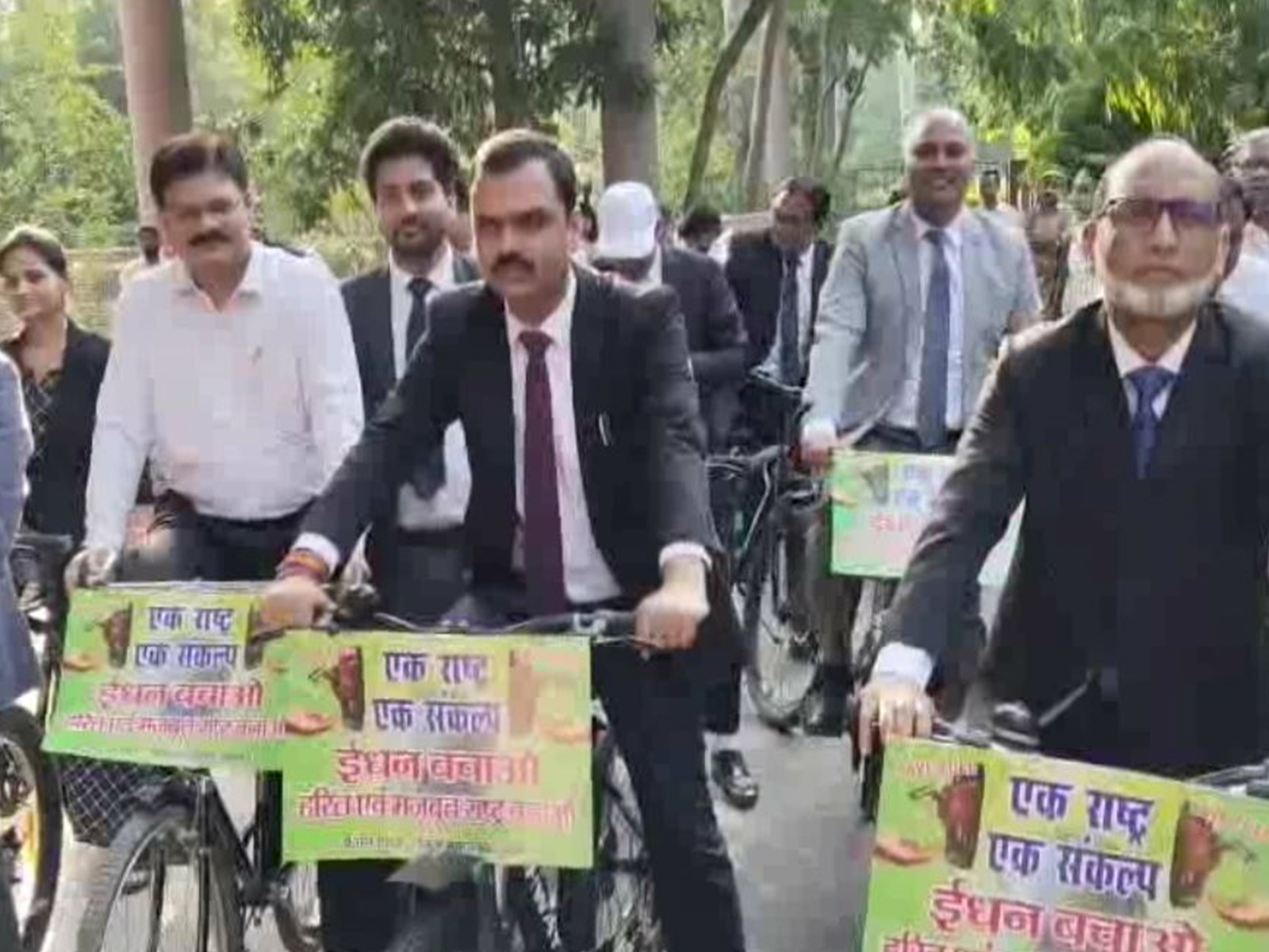 Judicial officers cycle from Sessions House to Court Complex in Lucknow to promote fuel conservation and environmental awareness (Photo/ANI)