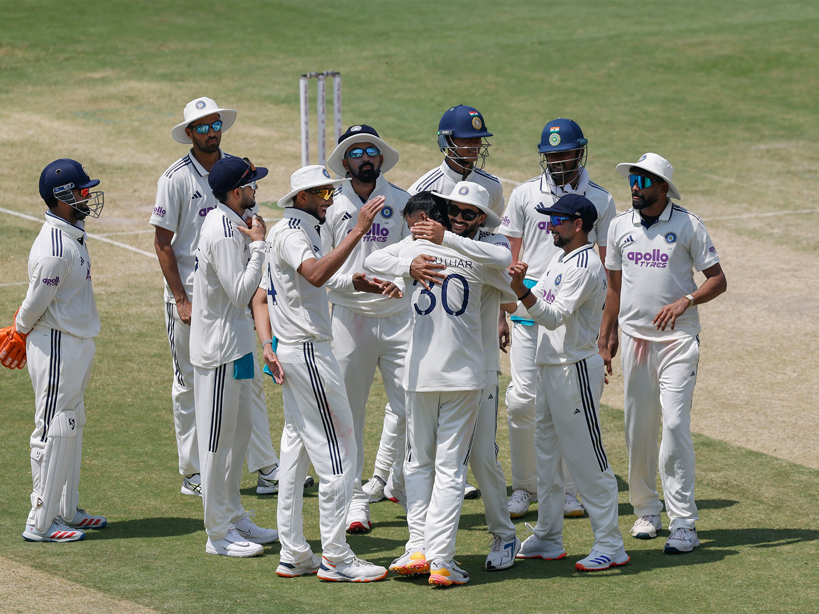 Indian Test cricket team celebrating a wicket. (Photo: X/@BCCI)