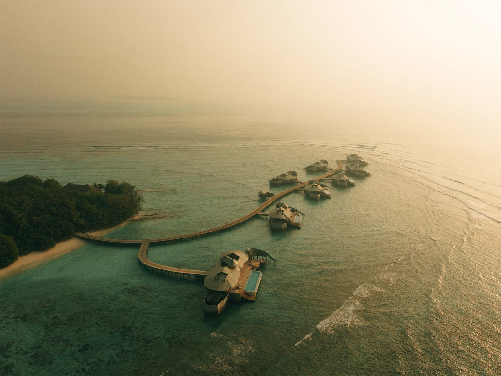 Soneva Fushi - Overwater Villas - Aerial