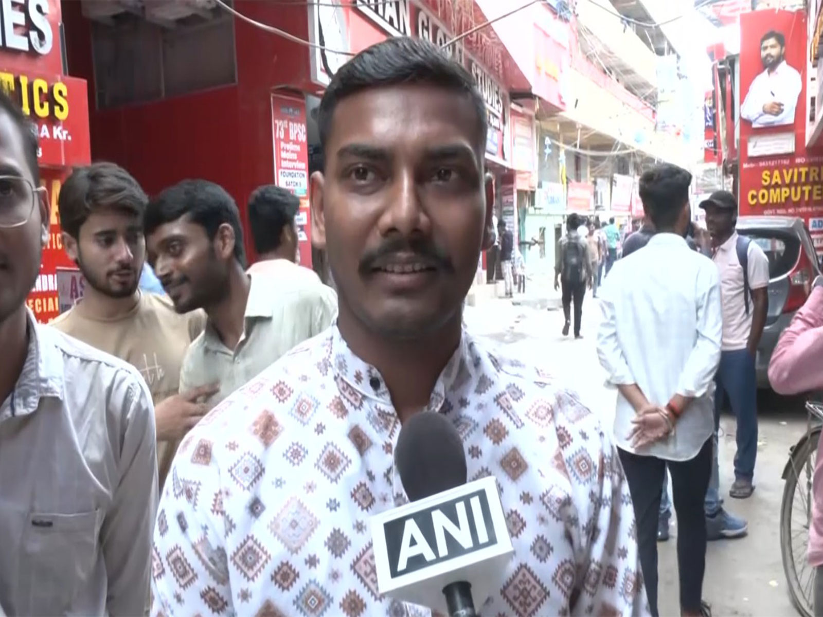 Educator Khan Sir's students (Photo/ANI)