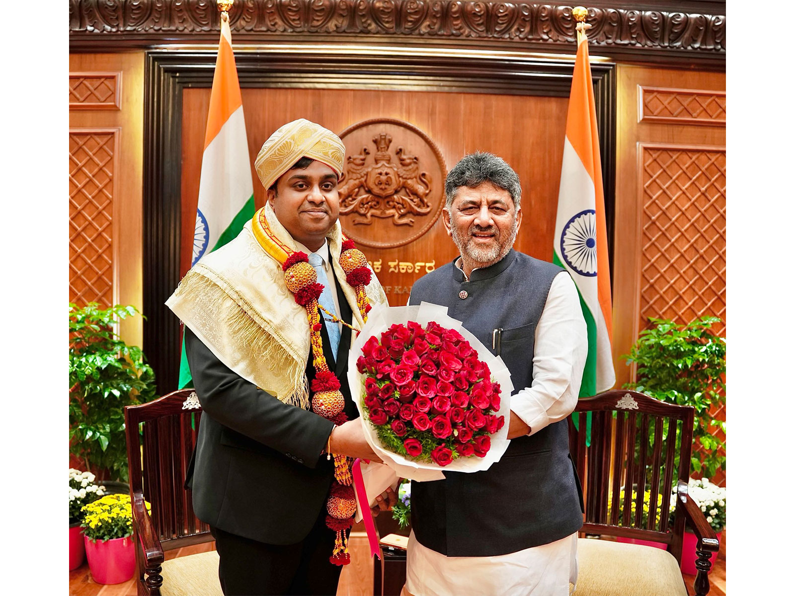 Karnataka Chief Minister DK Shivakumar and Ganesanathan Geathiswaran, Deputy High Commissioner of Sri Lanka to Southern India (Photo: X@DKShivakumar)