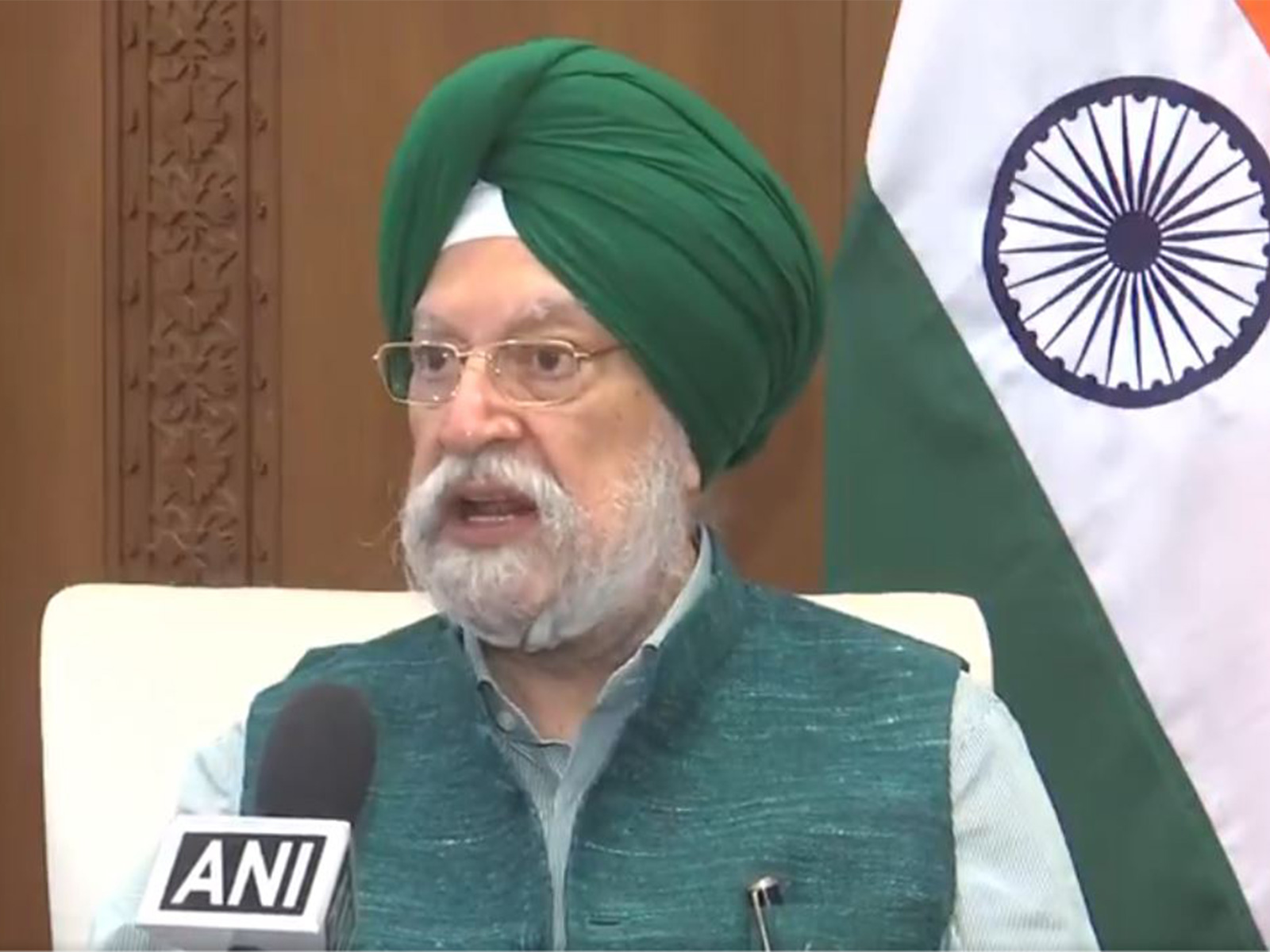 Union Minister for Petroleum and Natural Gas Hardeep Singh Puri (Photo/ANI)