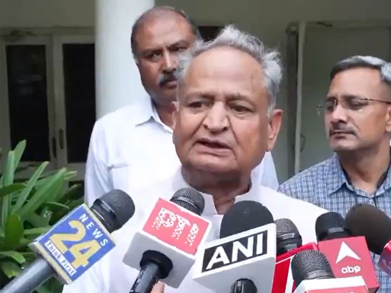  Former Rajasthan Chief Minister and Senior Congress leader Ashok Gehlot  (Photo/ANI)