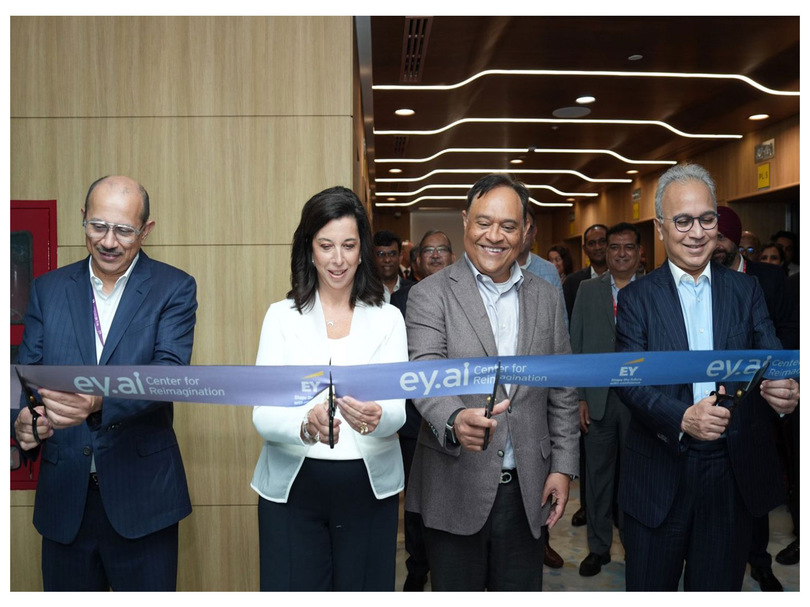 Janet Truncale and Ajay Anand inaugurate ey.ai Center of Reimagination
