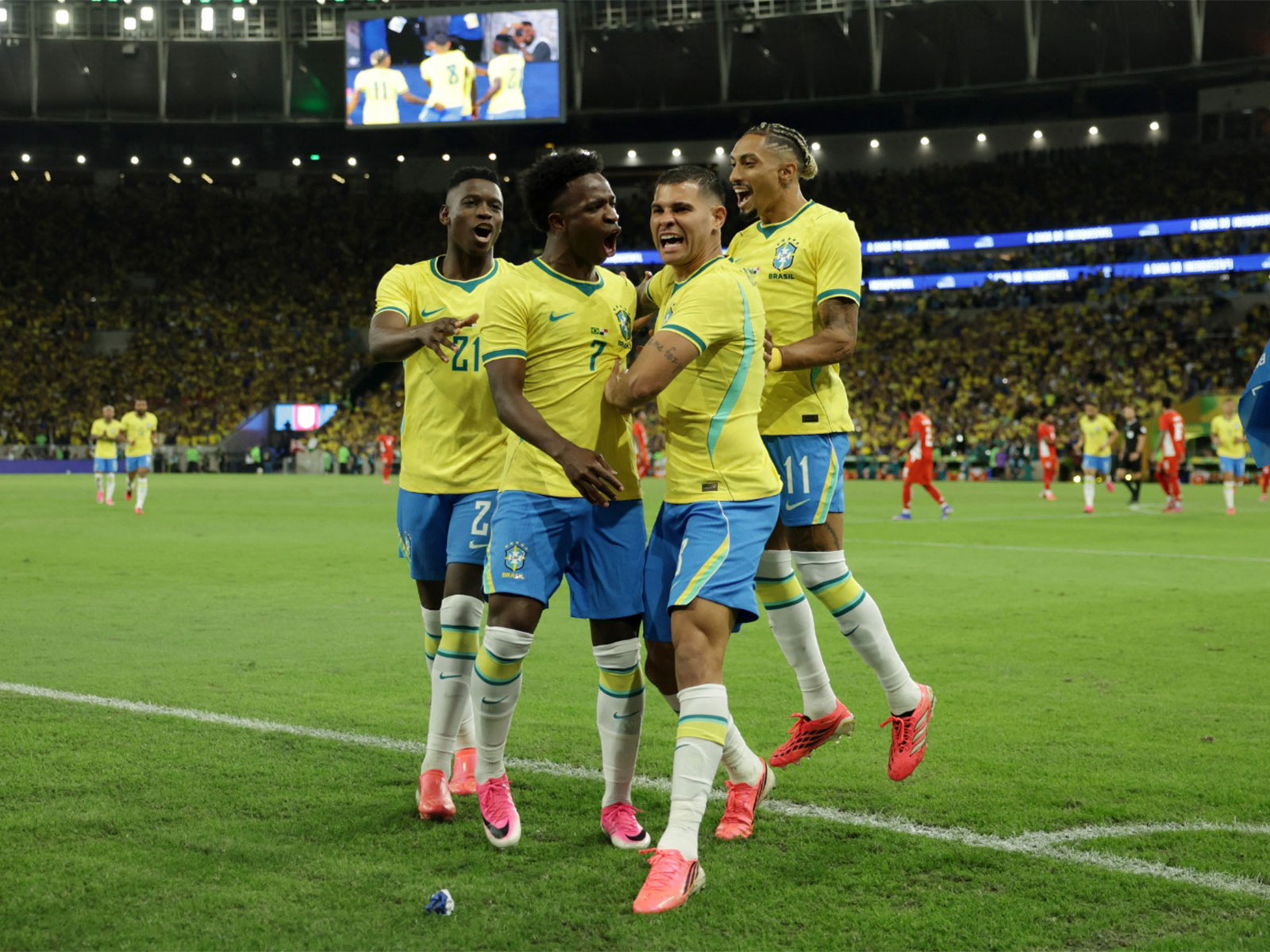 Brazil players celebrating a goal (Photo: Reuters)