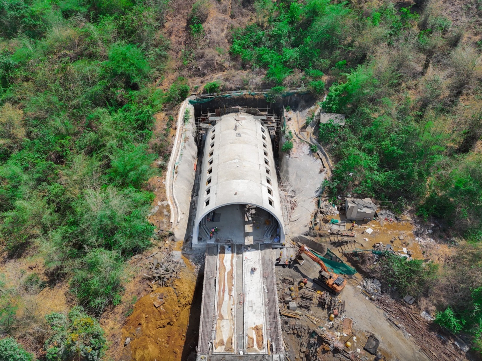 Tunnel hoods deployed for Mumbai-Ahmedabad bullet train project (Photo/Release)