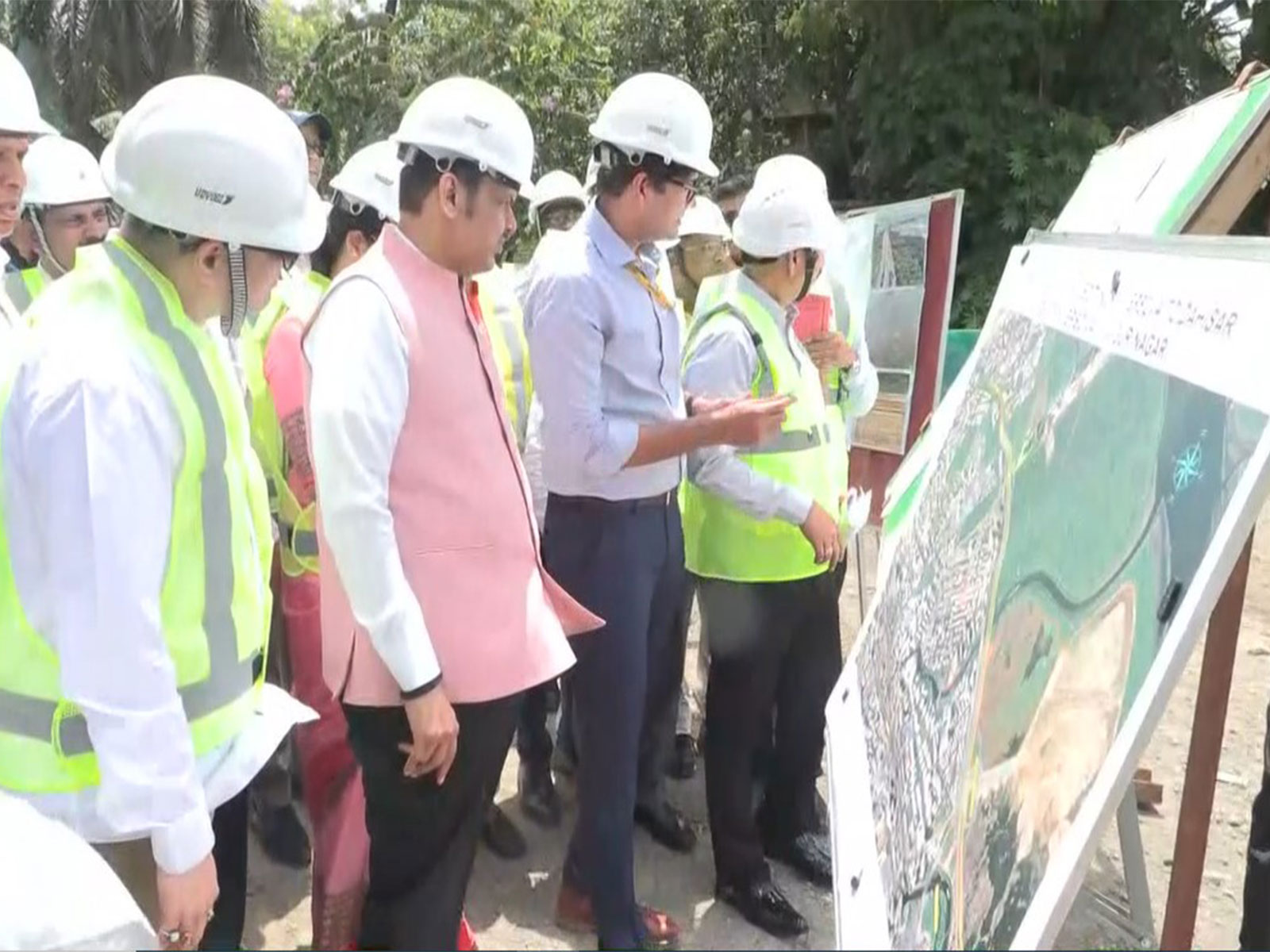 CM Fadnavis inspects ongoing construction of Mumbai Coastal Road  (Photo/ANI)